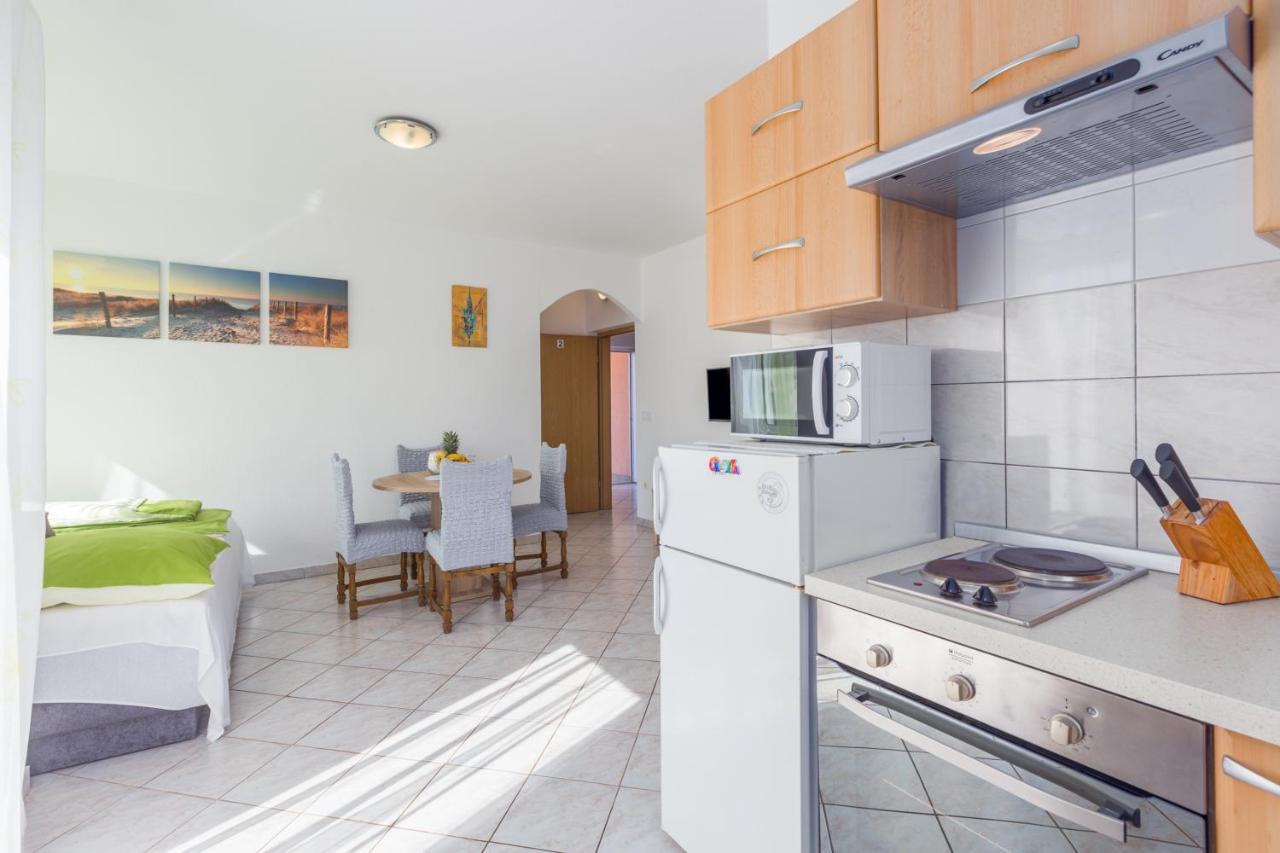 App Ruzica Finida Apartment Umag Exterior photo