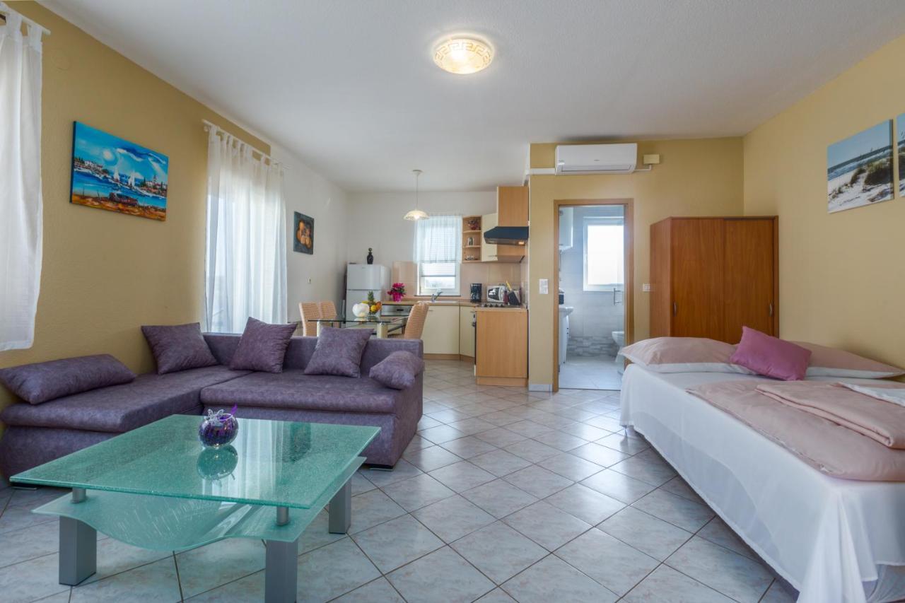 App Ruzica Finida Apartment Umag Exterior photo