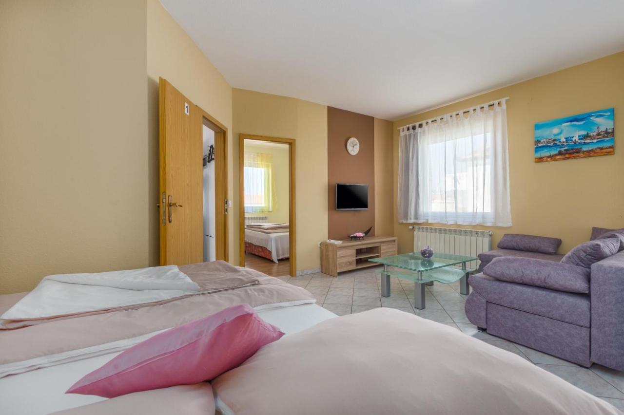 App Ruzica Finida Apartment Umag Exterior photo